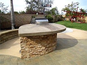 Hardscape - BBQ\'s Fireplaces & Rings