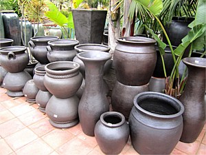 Landscape Pottery & Planters