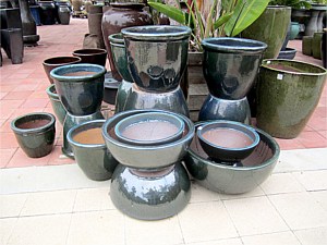 Landscape Pottery & Planters