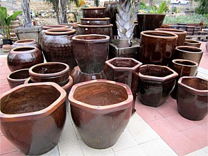 Landscape Pottery & Planters