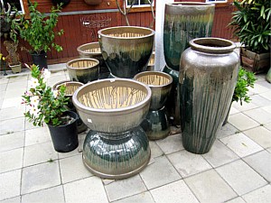 Landscape Pottery & Planters