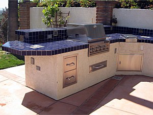 Hardscape - BBQ\'s Fireplaces & Rings