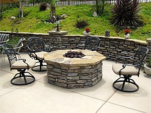 Hardscape - BBQ\'s Fireplaces & Rings