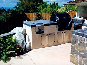 Hardscape - BBQ\'s Fireplaces & Rings