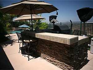 Hardscape - BBQ\'s Fireplaces & Rings